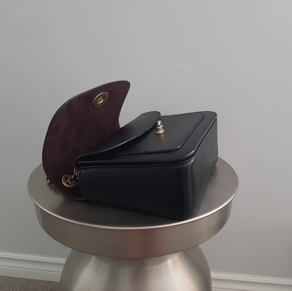 Coach Madison Shoulder Bag - Picture 6 of 11